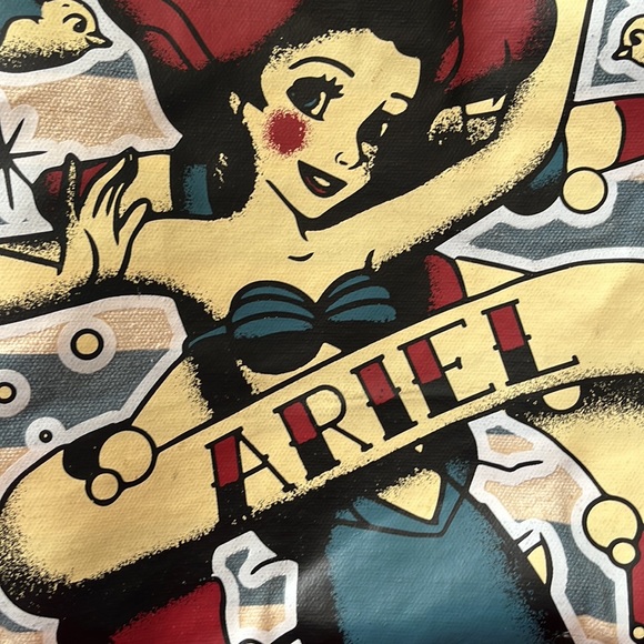 ✨Reduced DISNEY The Little Mermaid backpack - Ariel drawstring, pockets on sides - Picture 6 of 11